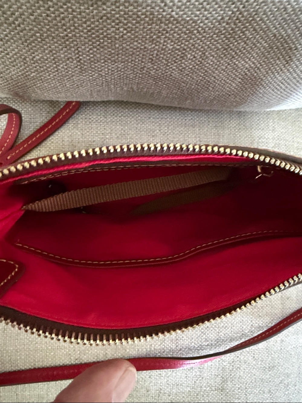 Dooney & Bourke Red Leather Crossbody Bag - Compact shoulder bag. Great shape. - Picture 4 of 5